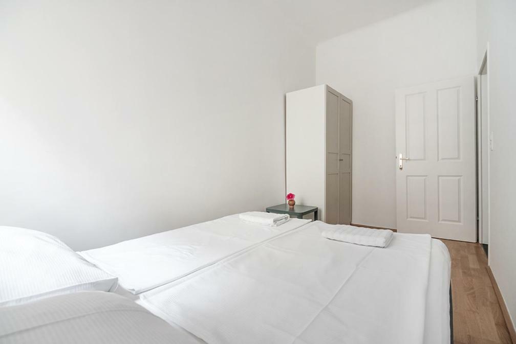 Universum Apartment Viena Exterior foto